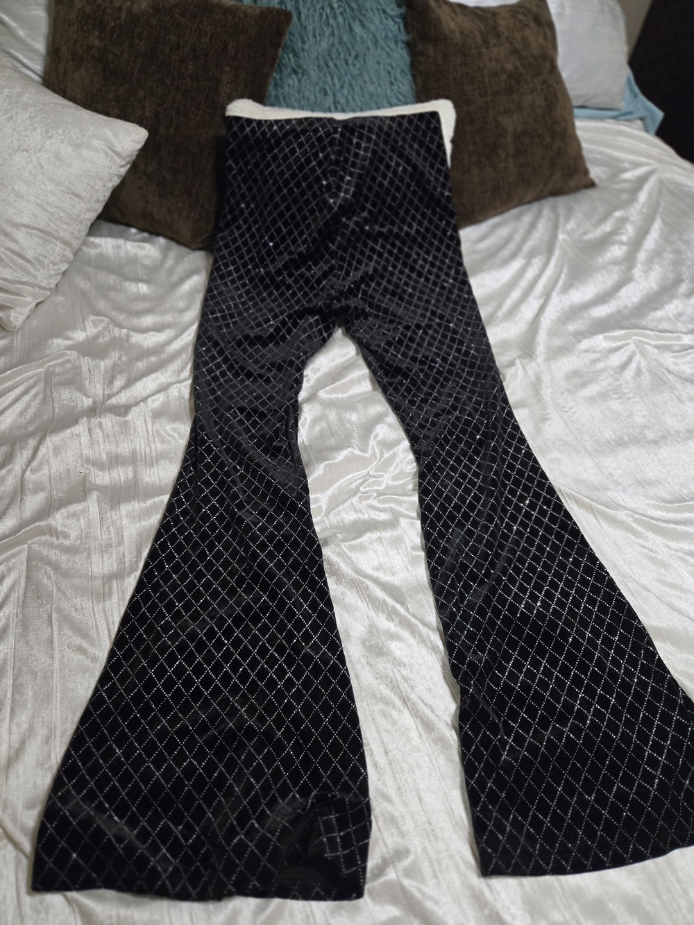 Bear Dance Black Velvet Pants with Silver Diamond Accent Size L EUC. - Picture 4 of 11